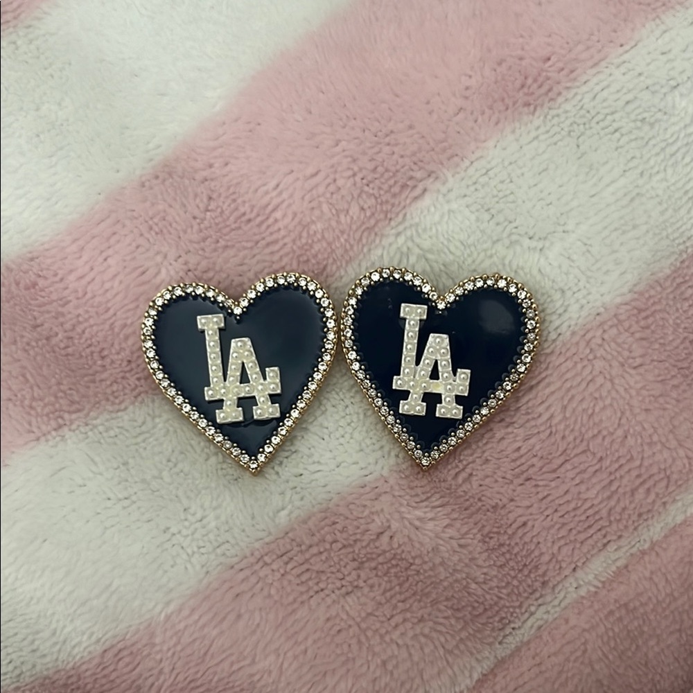 LA dodgers blue heart diamond earrings MLB shop sold out earrings